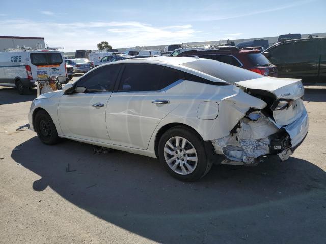 1N4BL4BV9KC130446 - 2019 NISSAN ALTIMA S WHITE photo 2