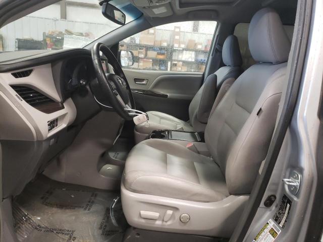 5TDYK3DC1FS609008 - 2015 TOYOTA SIENNA XLE SILVER photo 7