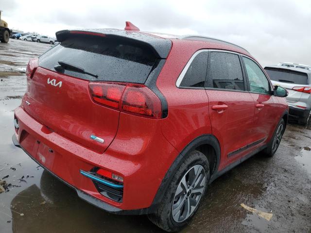 KNDCC3LG2N5153374 - 2022 KIA NIRO S RED photo 3