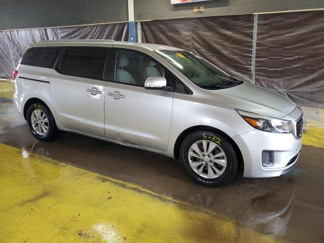 KNDMB5C12F6022472 - 2015 KIA SEDONA LX SILVER photo 4