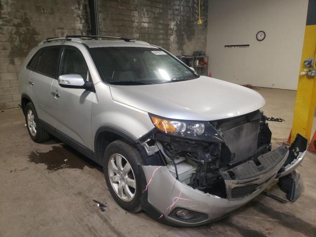 5XYKT3A65CG265614 - 2012 KIA SORENTO BASE SILVER photo 1