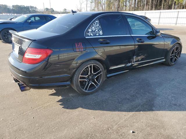 WDDGF5EB8BF635381 - 2011 MERCEDES-BENZ C 300 BLACK photo 3