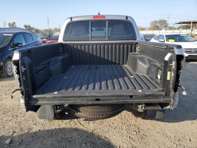 3TMJU4GN3FM190402 - 2015 TOYOTA TACOMA DOUBLE CAB PRERUNNER SILVER photo 6