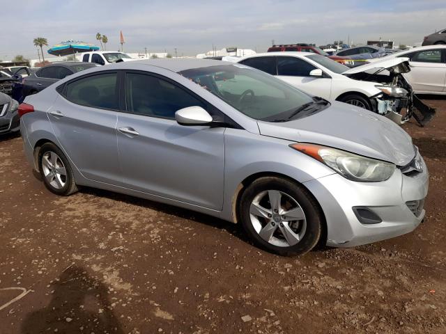 5NPDH4AE0DH340446 - 2013 HYUNDAI ELANTRA 4D GLS SILVER photo 4