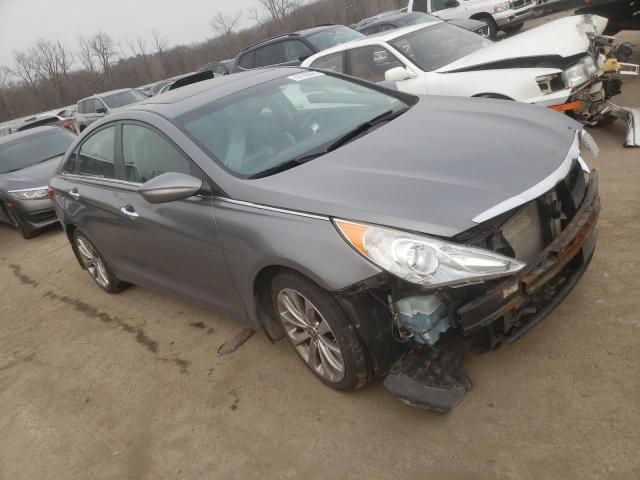 5NPEC4AB7DH532634 - 2013 HYUNDAI SONATA SE GRAY photo 4