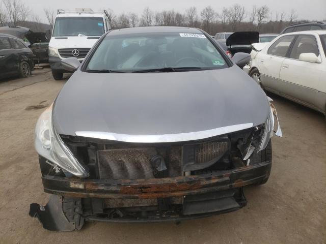 5NPEC4AB7DH532634 - 2013 HYUNDAI SONATA SE GRAY photo 5