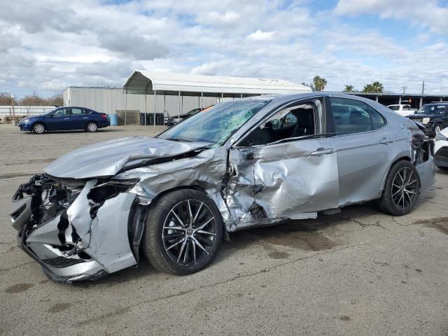 4T1G11AK2RU853387 - 2024 TOYOTA CAMRY SE NIGHT SHADE SILVER photo 1