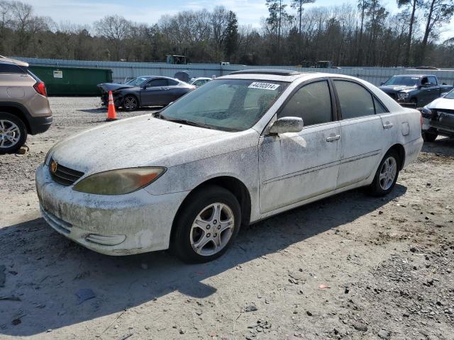 4T1BE32K82U117407 - 2002 TOYOTA CAMRY LE WHITE photo 1
