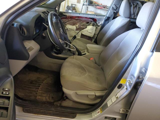 2T3BF4DV1CW262470 - 2012 TOYOTA RAV4 SILVER photo 7