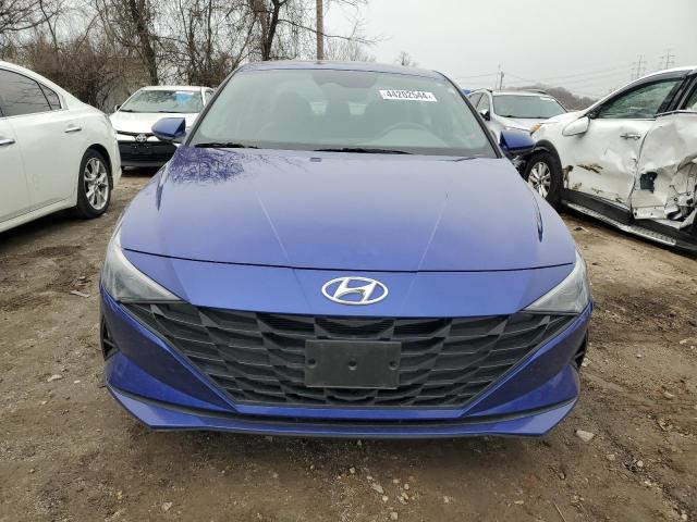 KMHLL4AG5NU327884 - 2022 HYUNDAI ELANTRA SE BLUE photo 5