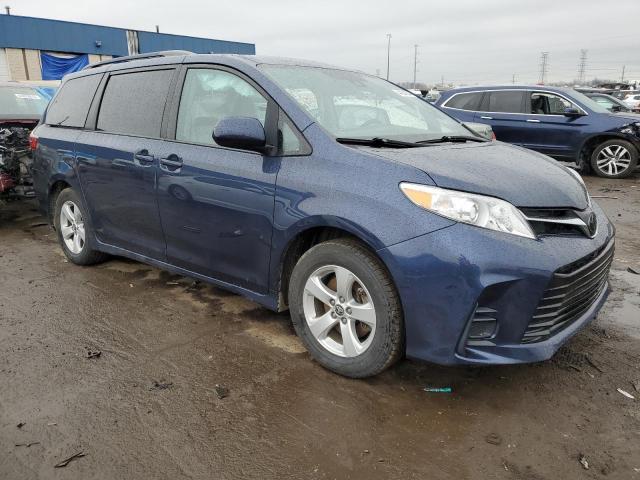 5TDKZ3DC1LS082679 - 2020 TOYOTA SIENNA LE BLUE photo 4