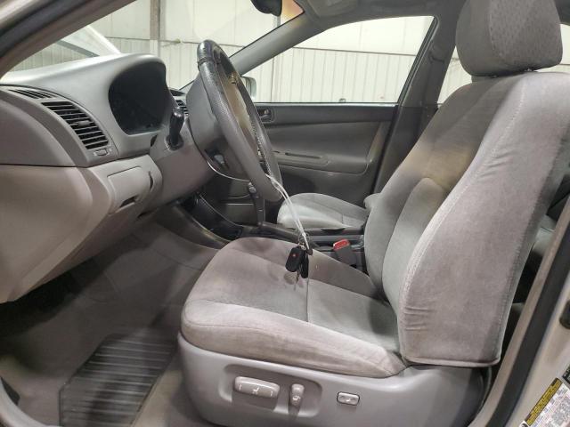 4T1BF32K64U588777 - 2004 TOYOTA CAMRY LE SILVER photo 7