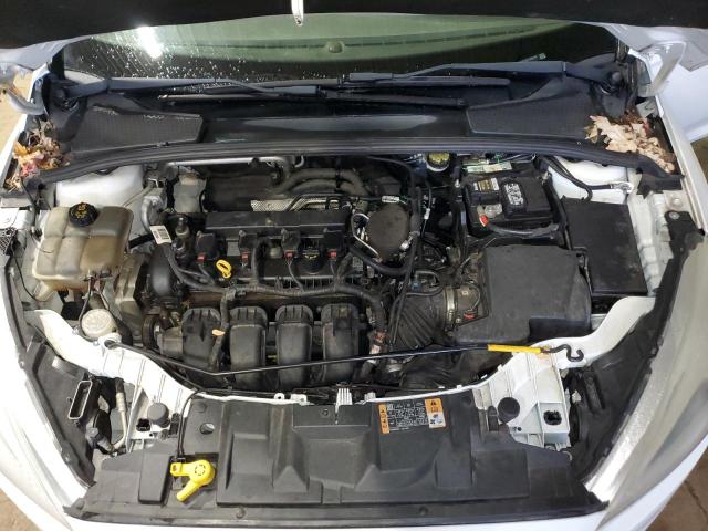 1FADP3F23FL206479 - 2015 FORD FOCUS SE WHITE photo 11