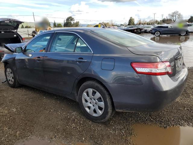 4T1BF3EK0BU685272 - 2011 TOYOTA CAMRY BASE GRAY photo 2