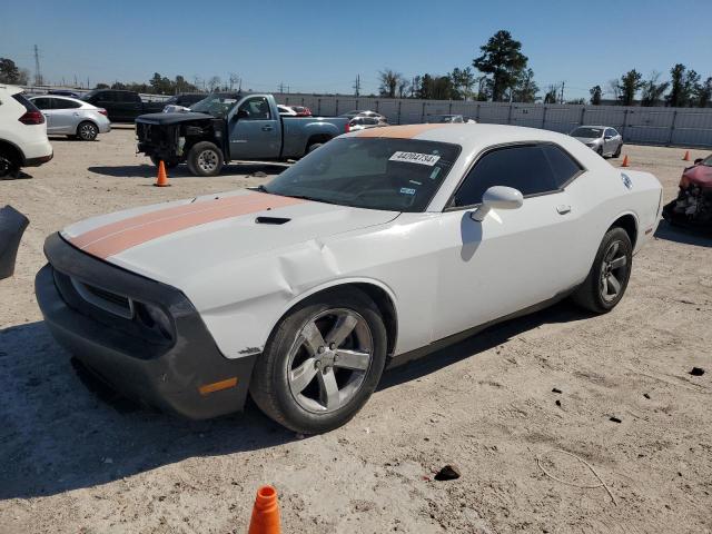 2C3CDYAG3DH670031 - 2013 DODGE CHALLENGER SXT WHITE photo 1