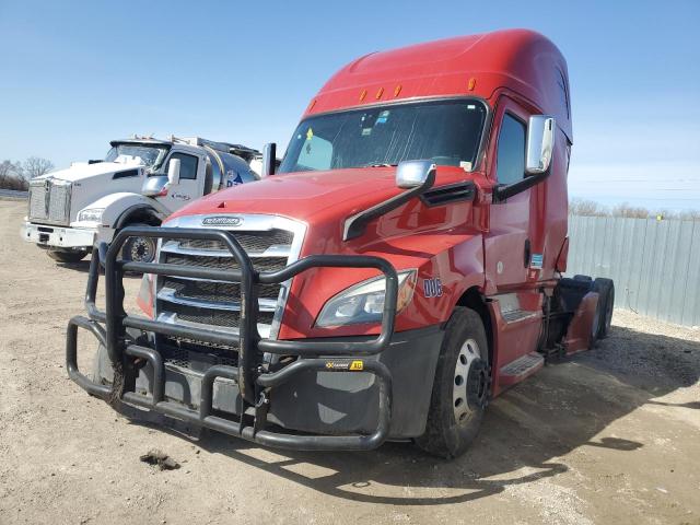 3AKJHHDV7JSJN8673 - 2018 FREIGHTLINER CASCADIA 1 RED photo 2