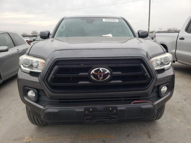 5TFAZ5CN7JX067878 - 2018 TOYOTA TACOMA DOUBLE CAB GRAY photo 5