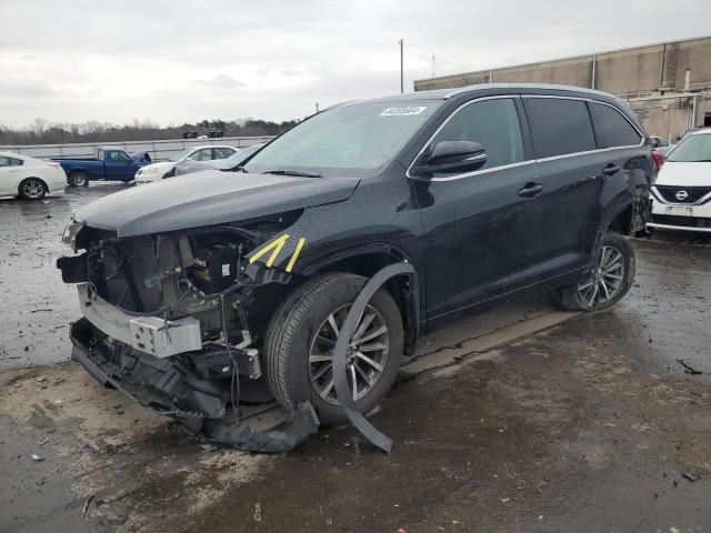 2017 TOYOTA HIGHLANDER SE, 