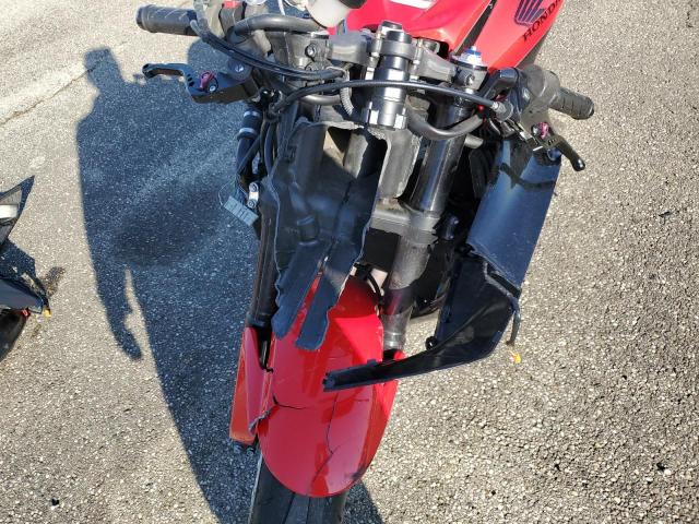 JH2PC4042BK400916 - 2011 HONDA CBR600 RR RED photo 9