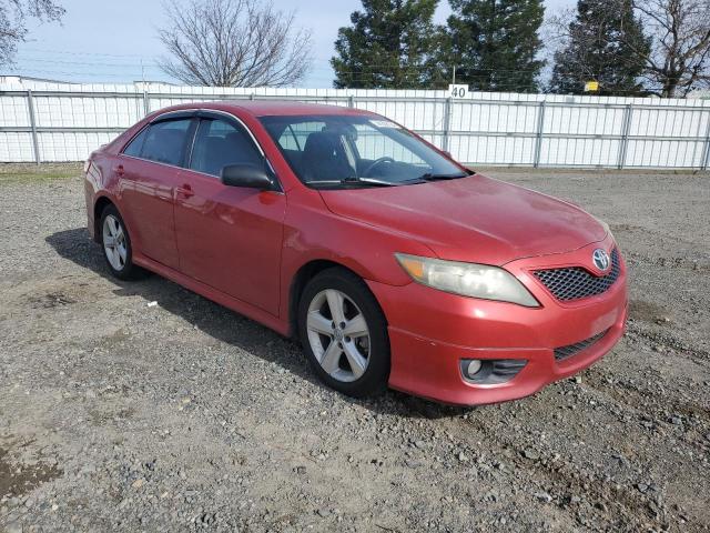 4T1BF3EK6BU600788 - 2011 TOYOTA CAMRY BASE RED photo 4