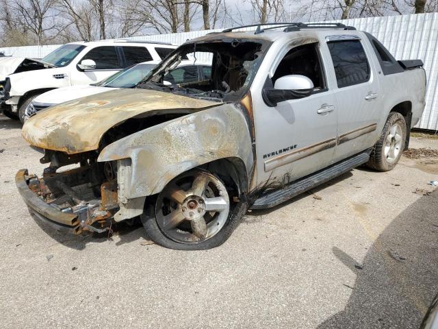 3GNTKFE30BG158938 - 2011 CHEVROLET AVALANCHE LT SILVER photo 1