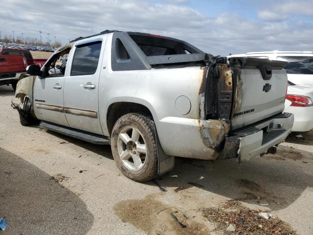 3GNTKFE30BG158938 - 2011 CHEVROLET AVALANCHE LT SILVER photo 2