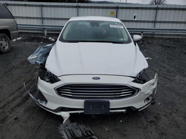 3FA6P0T97LR176571 - 2020 FORD FUSION SE WHITE photo 5