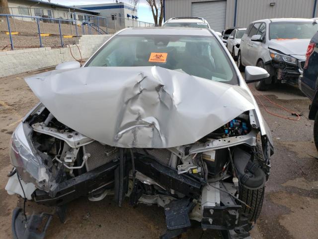 5YFBURHE0KP897931 - 2019 TOYOTA COROLLA L SILVER photo 5