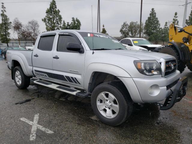 5TEKU72N46Z297751 - 2006 TOYOTA TACOMA DOUBLE CAB PRERUNNER LONG BED GRAY photo 4