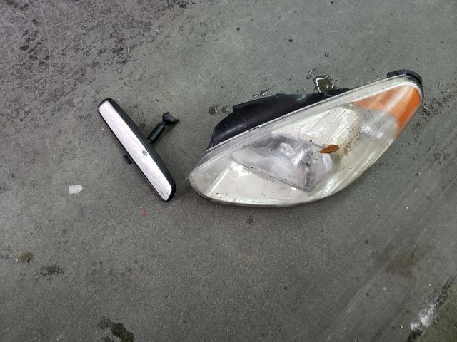 2G2WS522741284466 - 2004 PONTIAC GRAND PRIX GT2 თეთრი ფოტო 12