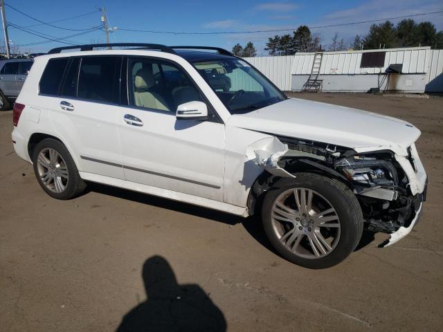 WDCGG8JB6FG357959 - 2015 MERCEDES-BENZ GLK 350 4MATIC WHITE photo 4