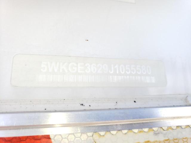5WKGE3629J1055580 - 2018 UTILITY TRAILER WHITE photo 12
