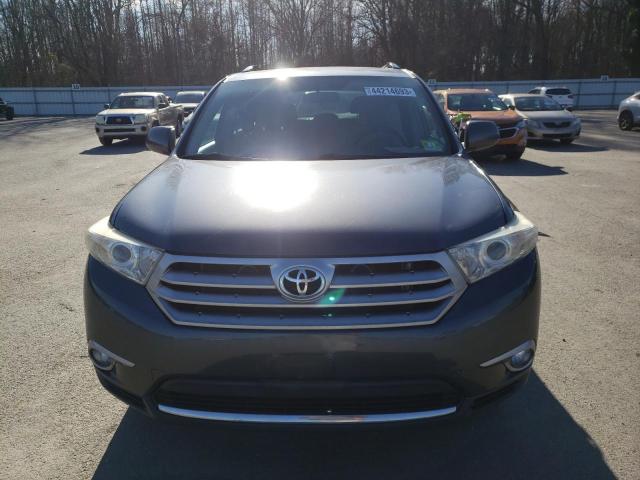 5TDBK3EH8DS268638 - 2013 TOYOTA HIGHLANDER BASE رمادي صورة 5