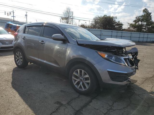 KNDPB3ACXG7853672 - 2016 KIA SPORTAGE LX GRAY photo 4