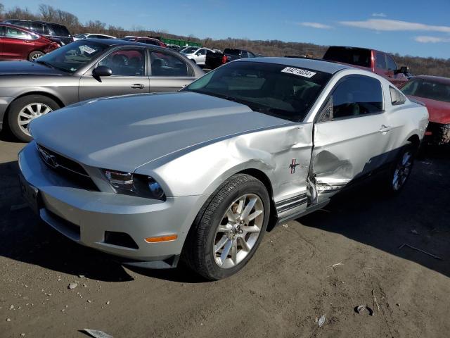 1ZVBP8AN7A5179880 - 2010 FORD MUSTANG SILVER photo 1