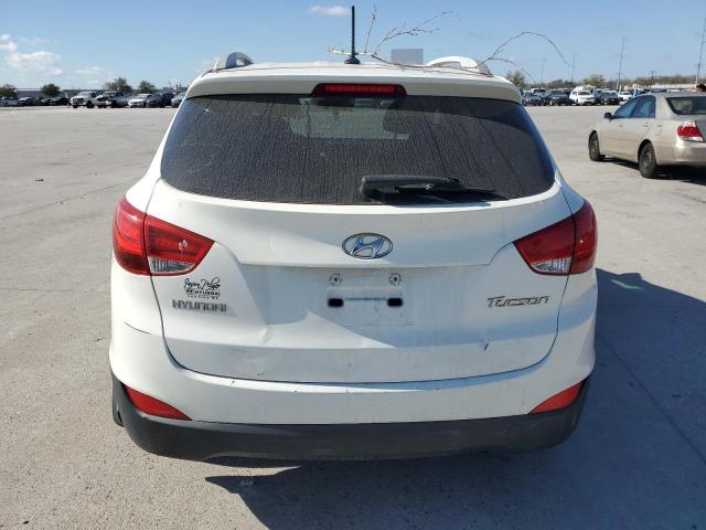 KM8JU3AC5BU256838 - 2011 HYUNDAI TUCSON GLS WHITE photo 6