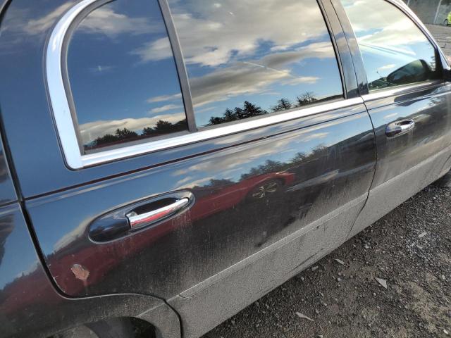 2LNBL8EV8BX763130 - 2011 LINCOLN TOWN CAR EXECUTIVE L BLACK photo 10