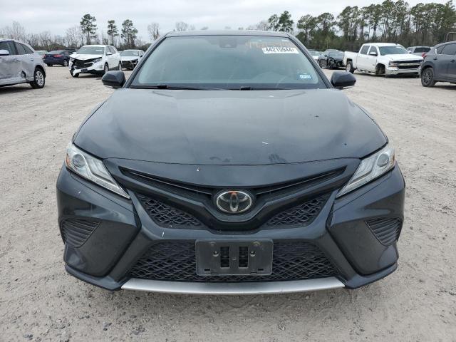 4T1B61HK4KU816722 - 2019 TOYOTA CAMRY XSE BLACK photo 5