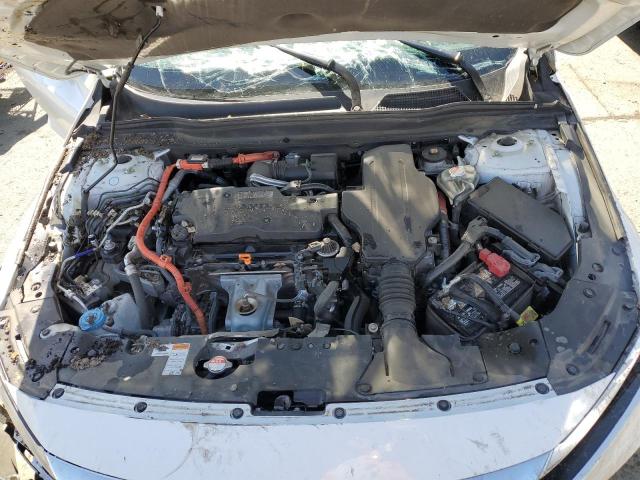 1HGCV3F54JA010918 - 2018 HONDA ACCORD HYBRID EXL WHITE photo 11