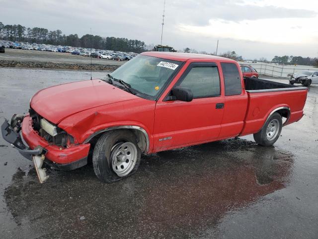 1GCCS19W428181838 - 2002 CHEVROLET S TRUCK S10 RED photo 1