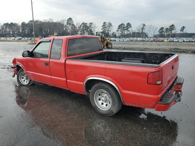 1GCCS19W428181838 - 2002 CHEVROLET S TRUCK S10 RED photo 2