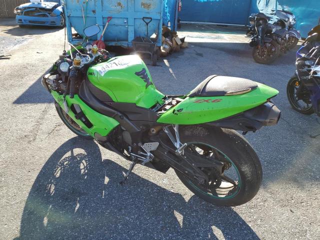 JKBZXJC115A005745 - 2005 KAWASAKI ZX636 C1 GREEN photo 3