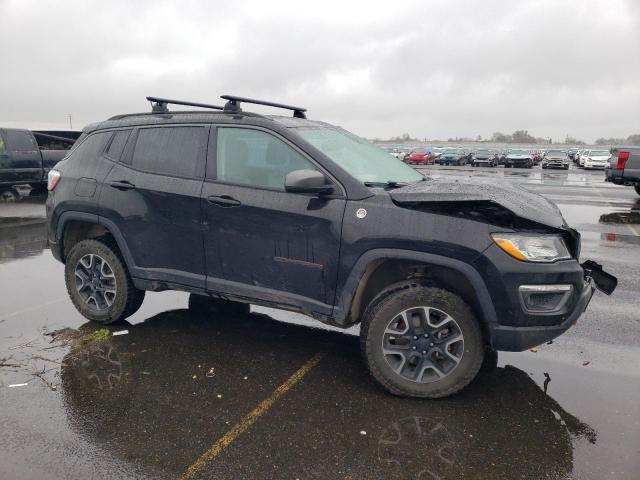 3C4NJDDB1KT645980 - 2019 JEEP COMPASS TRAILHAWK BLACK photo 4