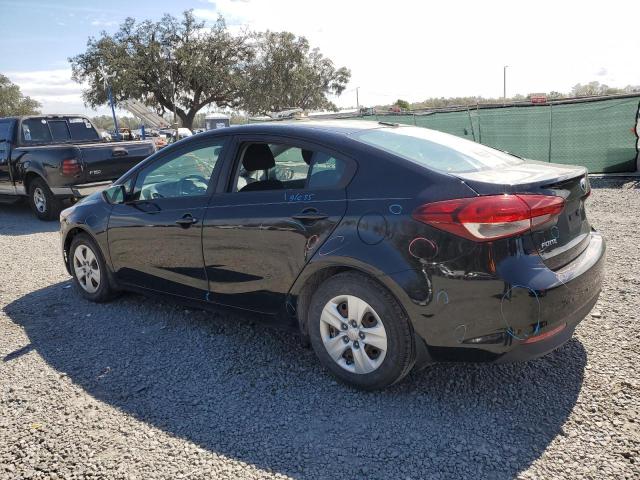 3KPFK4A74JE236666 - 2018 KIA FORTE LX BLACK photo 2