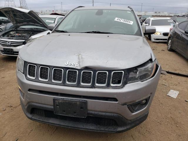 3C4NJCBB1HT632684 - 2017 JEEP COMPASS LATITUDE GRAY photo 5