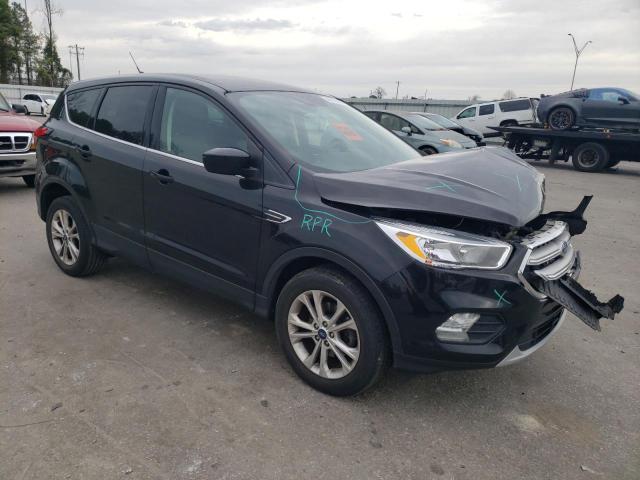 1FMCU0GD6KUA61080 - 2019 FORD ESCAPE SE BLACK photo 4