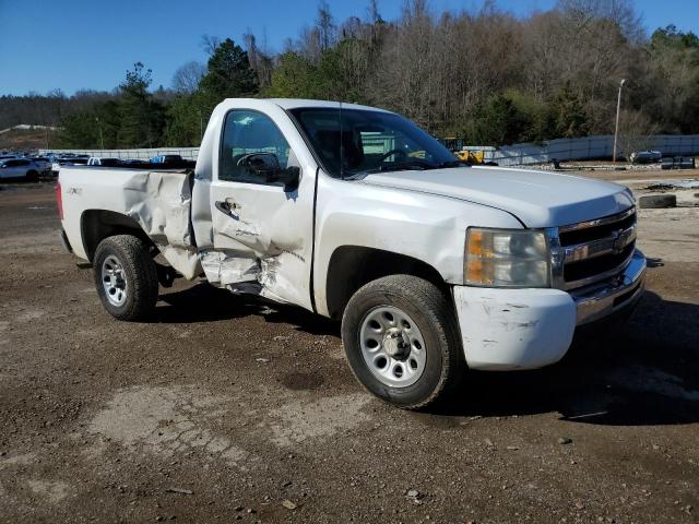 1GCNKPEAXBZ330608 - 2011 CHEVROLET SILVERADO K1500 WHITE photo 4