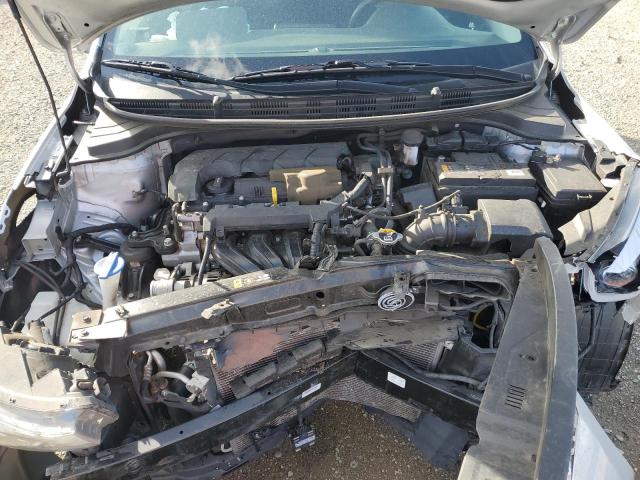 3KPA25AD8LE349609 - 2020 KIA RIO LX SILVER photo 11