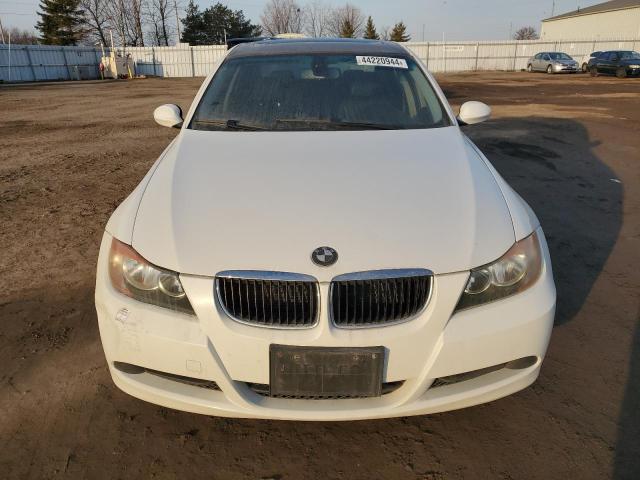 WBAVH135X7KC97241 - 2007 BMW 323 I WHITE photo 5