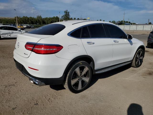 WDC0J4KBXJF402605 - 2018 MERCEDES-BENZ GLC COUPE 300 4MATIC WHITE photo 3